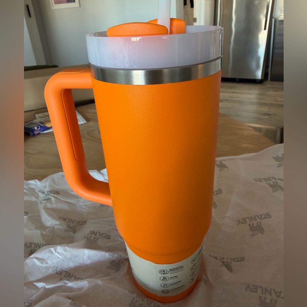 Stanley Vibrant Orange Tumbler with Handle - Picture 2 of 3